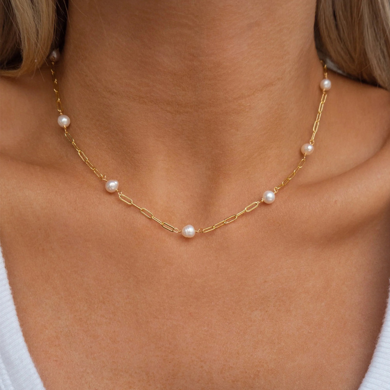 Light luxury star natural freshwater pearl necklace for women in summer high-end clavicle chain titanium steel niche necklace wholesale