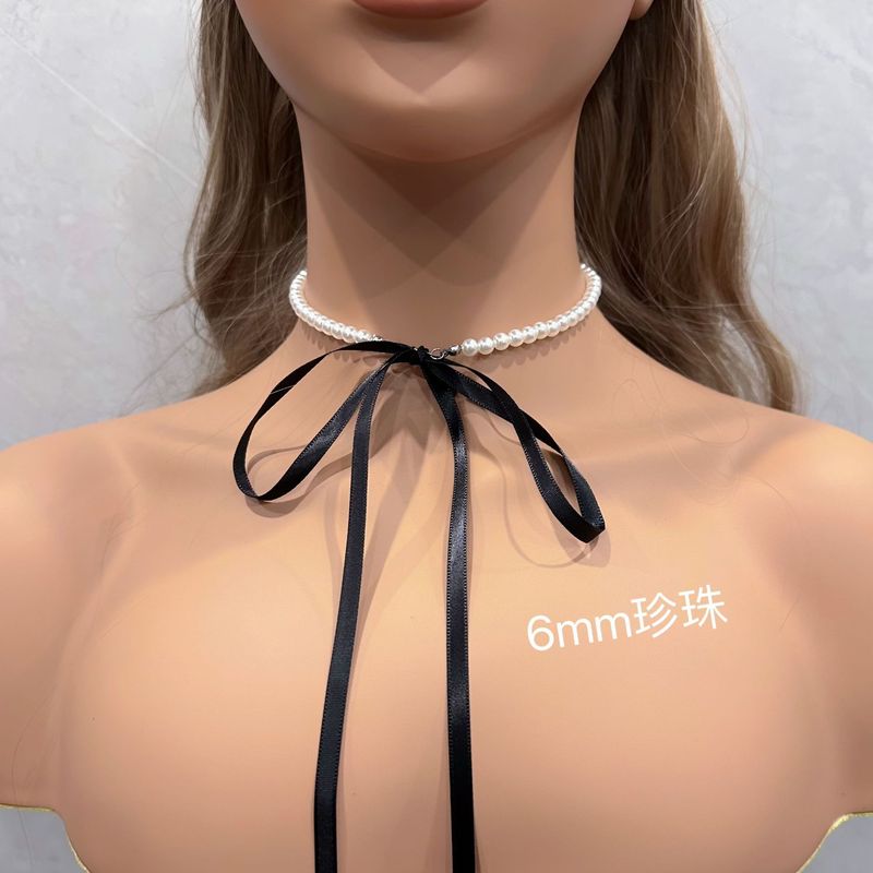 The same black bow tied pearl necklace ins pure desire style high-end clavicle chain necklace