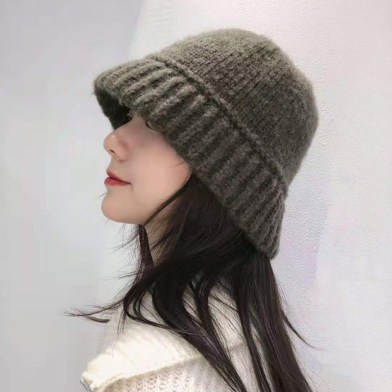 Autumn and winter ear protection and warm knitted bucket hat for women showing their faces, new big head hat, woolen hat, student trendy hat, men