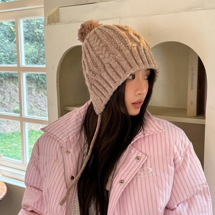 New Japanese and Korean autumn and winter cute knitted pot hat versatile simple wool hat warm ear protection twist tie cold hat