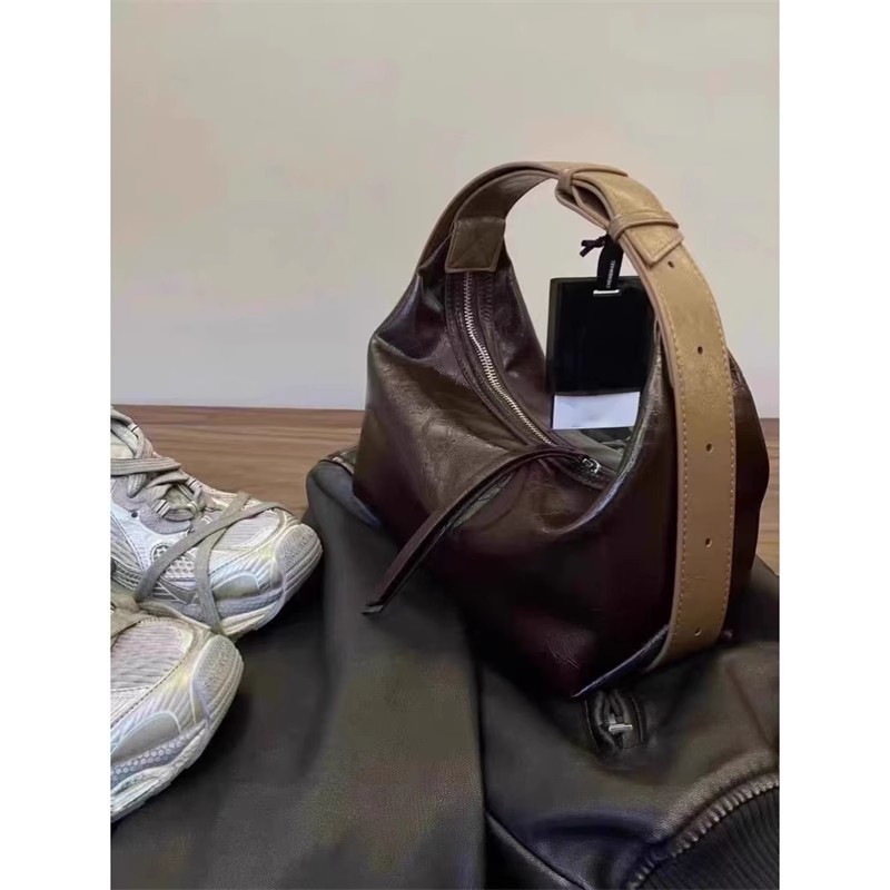 French niche handbag women's bag new retro fashion crossbody bag versatile ins one-shoulder underarm bag