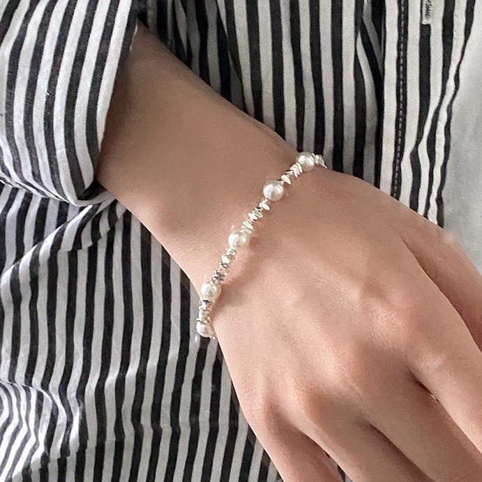 High-end simple star pearl broken silver bracelet summer new versatile commuter bracelet handkerchief decoration for women