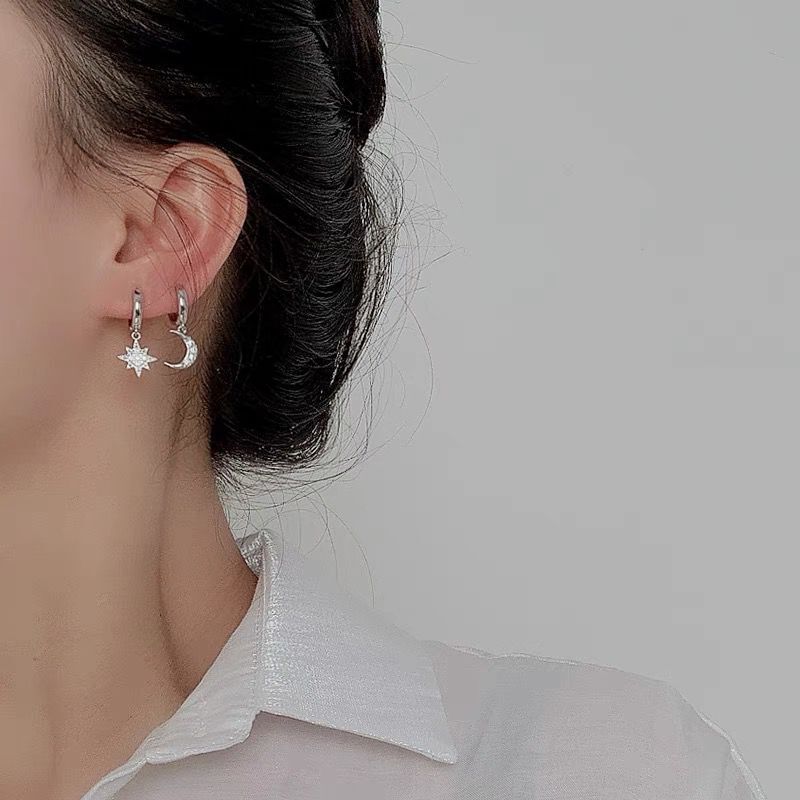 Star Moon Earrings for Women New Trendy Simple Small High-end Earrings Versatile Internet Celebrity Ear Button Steel Silver Ear Jewels