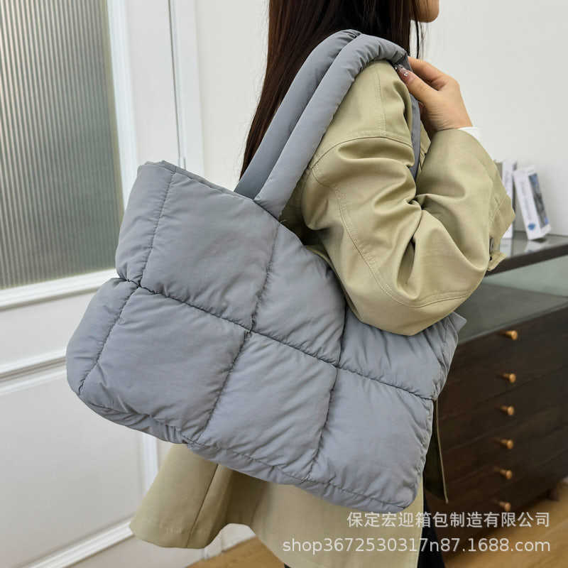 Cross-border new trendy underarm shoulder bag casual large capacity cotton clothing bag women's hand-held cloud tote bag