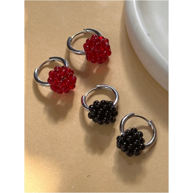 301 fresh and sweet Korean version blogger's handmade beaded earrings earbuds red and black grapes available E15-7