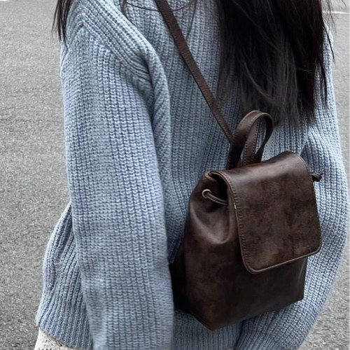 The same texture as Xiaohongshu, small and retro American brown backpack, new style ins simple and versatile shoulder bag