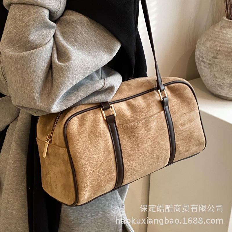 This year's popular Boston bag for women's large capacity new autumn and winter matte retro one-shoulder commuting pillow bag