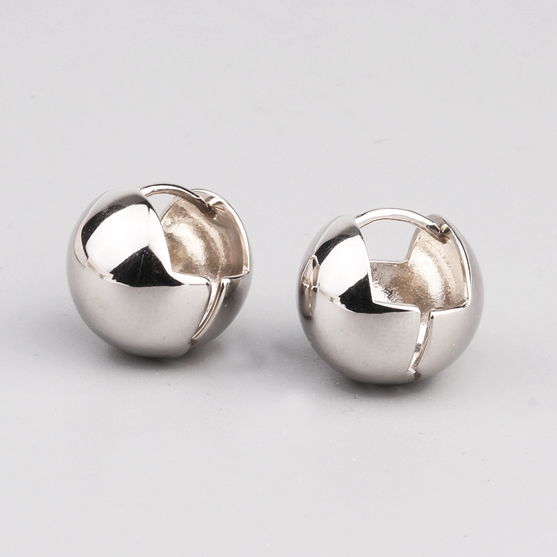 Simple round ball ear buttons for women fashion personality S925 silver needle ins niche design earrings hip hop punk earrings trend