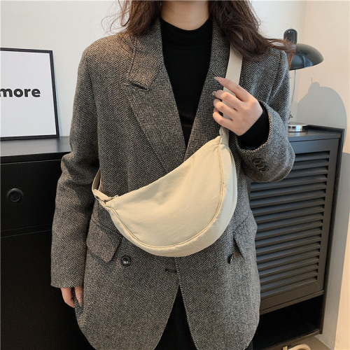 Cross-border wholesale solid color single-shoulder crossbody bag nylon dumpling bag 2025 summer student shoulder bag simple fashion cloth bag