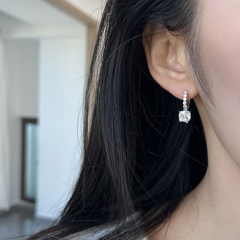Sterling white fungus buckle premium simple commuting zircon pendant ring earring earrings temperament women's new style 2024 hot model