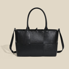 New cowhide tote bag commuting high-end woven bag large capacity fashionable and personalized hand-held leather women's bag