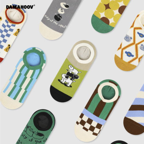 Summer cute cartoon cat print socks for women with shallow mouth boat socks thin Y-heel invisible socks non-slip sweat-absorbing socks for women