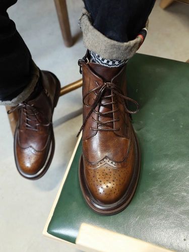 Thick-soled work boots British style hot Martin boots men's carved brick round-toe motorcycle boots men's high-top leather shoes