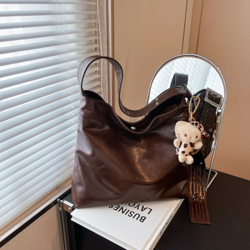 Simple large capacity bag for women's new retro shoulder bag high-quality texture fashionable commuter crossbody bag