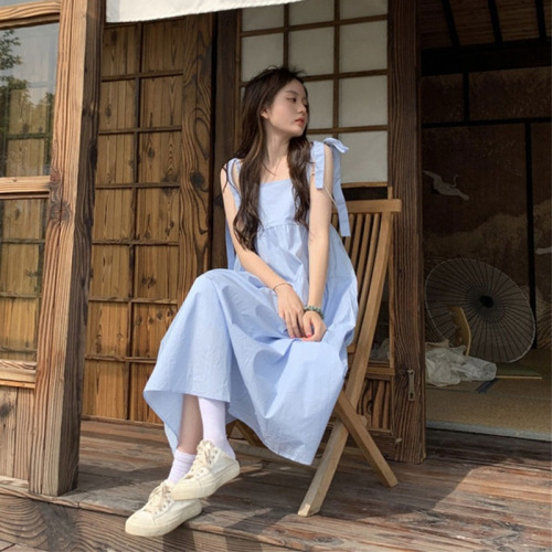 New spring and summer French retro white suspender dress for women gentle style sweet pleated a-line long skirt