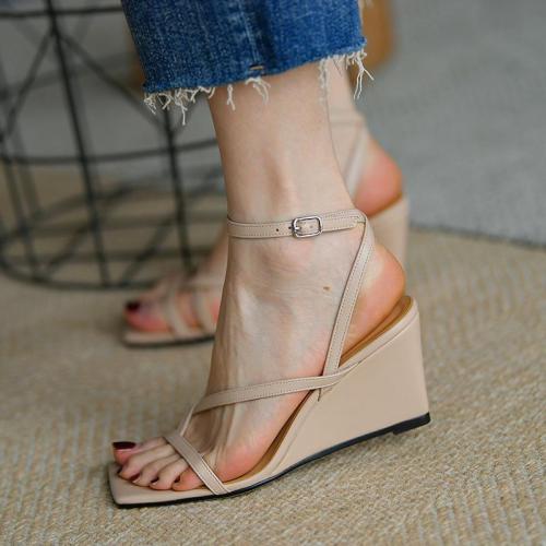 Spring and summer new women's brown high heel anti-slip single strap cake women's sandals
