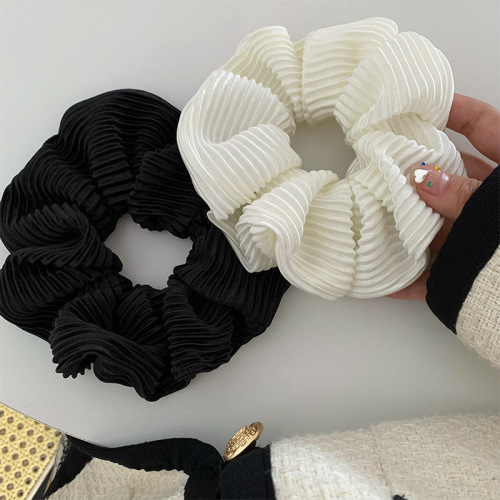 Solid color simple temperament new style striped folds ins design pig ins hair loop head rope for women high-end large intestine circle