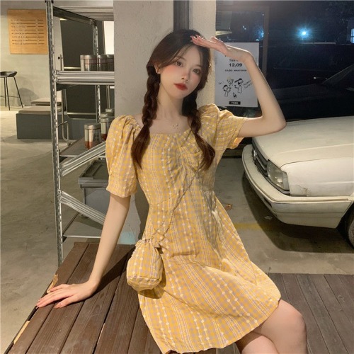 Plaid puff sleeve dress for women in summer new French first love gentle style small temperament short skirt