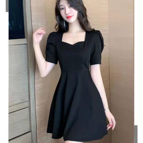 New spot Hepburn little black skirt summer skirt French temperament short-sleeved waist A-line dress
