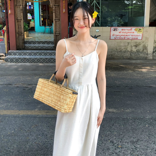 Korean chic sweet and gentle temperament versatile vacation skirt V-neck suspender dress
