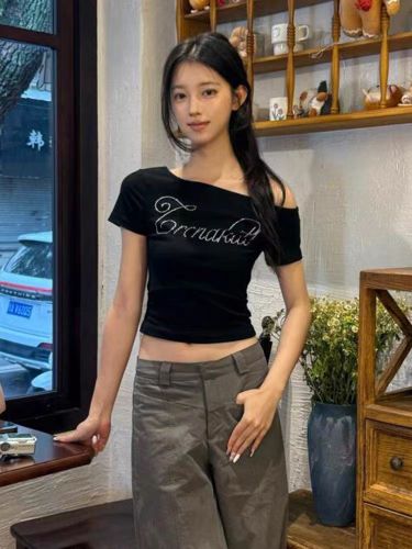 【】 40 pieces of 1*1 fine cotton 210 grams original version iron-on rhinestones, hot-diamonded slimming shirt for girls with short sleeves and slanted shoulders