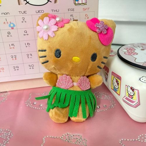 Cartoon internet celebrity KT series grass skirt KT keychain pendant doll girl backpack jewelry small doll wholesale