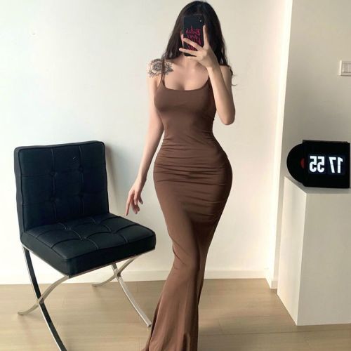 European and American Kardashian sexy breasts and peach buttocks showing body shape dress slim fish tail big hip sling and suspender long skirt
