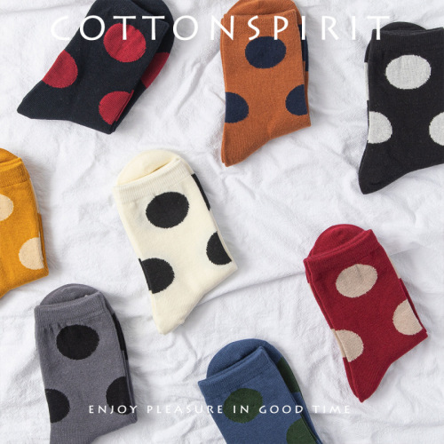 2020 new autumn and winter Korean women's socks polka dot stockings Japanese large polka dot retro modern girl stockings