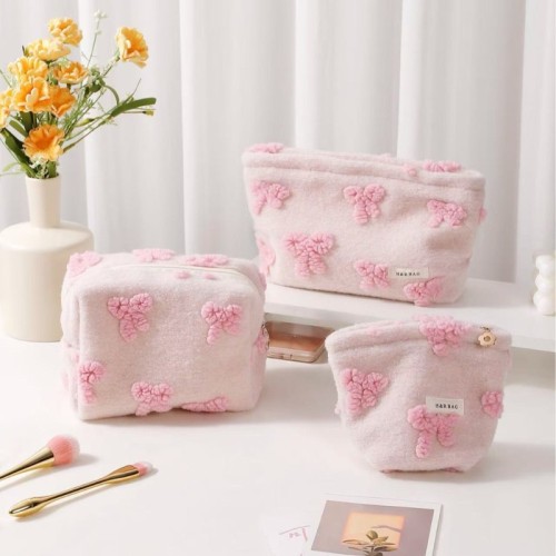 New in’s Sweet Girl Pink Plush Bow Makeup Bag Portable Skin Care Product Storage Bag Clutch