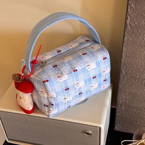 2025 new high-value makeup storage bag large capacity portable washing and storage three-dimensional travel makeup handbag
