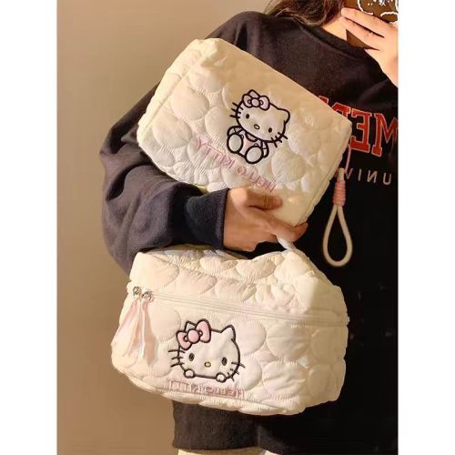 New large-capacity skin care products storage cute toiletries bag portable Japanese women's hand-held makeup bag