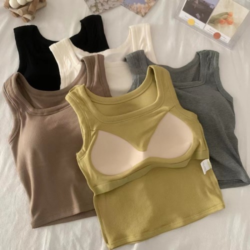 Women's adjustable strapless wide shoulder square neckline camisole with built-in cups, seamless bra top, can be worn alone or layered as an undershirt.