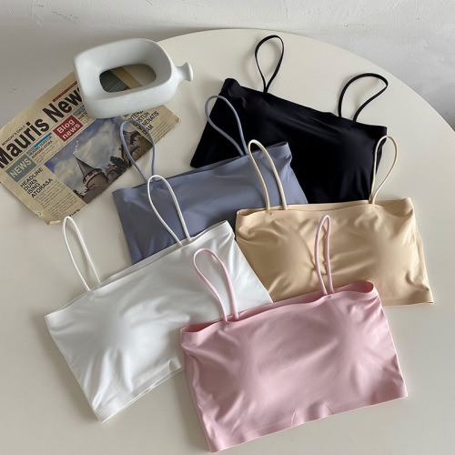 Short-sleeved ice silk beautiful backless strapless bra with breathable comfort, no underwire, with padding, wearable as outerwear, underwiring, for women.