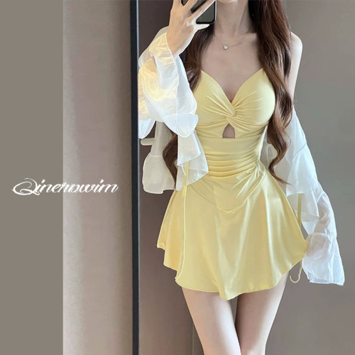 One-piece swimsuit new one-piece dress style two-piece set conservative style covering flesh to make you look slim and fat girl student flat angle fake