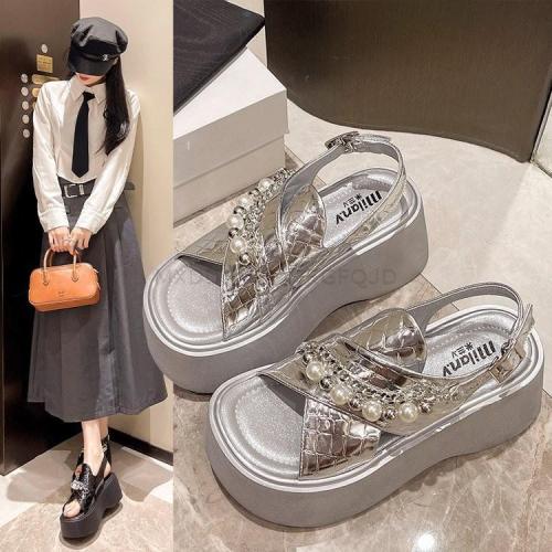 Thick-soled fashionable sandals for women's new hot summer exterior breathable sponge cake height-enhancing skirt niche style
