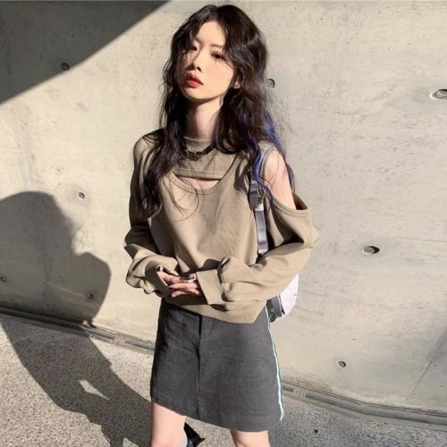 New style off-shoulder design hoodie cleverly designed hollow-out loose-fitting niche long-sleeved cropped top T-shirt