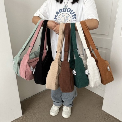 Linen bag with a lazy, minimalist Japanese literary single shoulder crossbody casual Korean version of simple corduroy fabric underarm bag