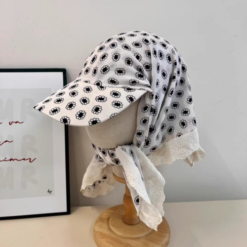 Lace bow triangle headscarf for women spring and summer new French Baotou pastoral style triangle scarf seaside beach hair belt