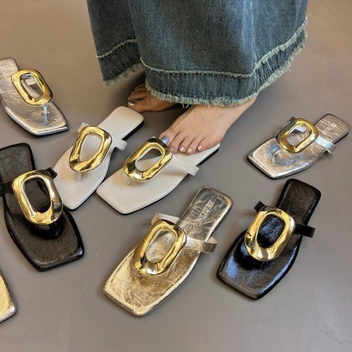 2025 New Square Toe Open-Toe Human Word Outerwear Compatible Toe Slip-On Casual Flat Metal Button Minority Sandals Summer