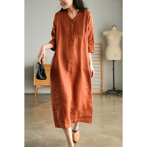 2024 spring and summer new style artistic linen five-quarter-sleeve fashionable age-reducing fashionable V-neck thin over-the-knee long dress