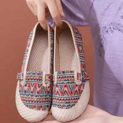 2024 Spring and Summer Old Beijing Cloth Shoes Women's Flat Heel Ethnic Style Shallow Mouth Middle-aged and Elderly Slip-on Lazy Mother's Shoes