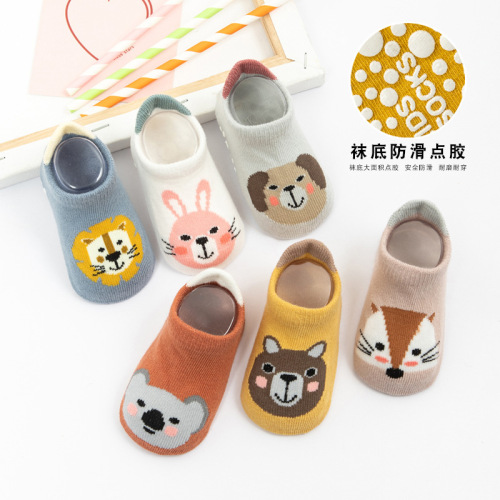 Best-selling 3D cartoon low-top floor socks for newborns, children, babies, trampoline socks with large back heel and glued boat socks