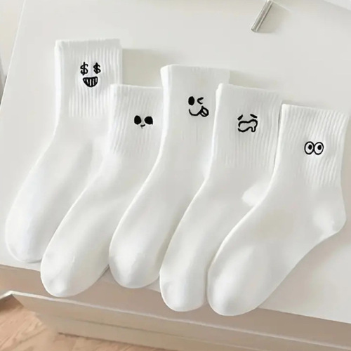 Socks for women's mid-tube socks autumn ins trendy Japanese cartoon sports wear internet celebrity couple stockings for men and women spring and autumn style
