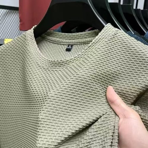 2025 New High-End Thin Ice Silk Short-Sleeve T-Shirt for Men, Crew Neck Summer Breathable Mesh Half-Sleeve T-Shirt for Men