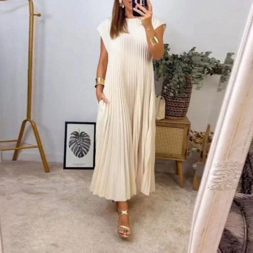Spring Dress for European and American Women - Elegant and Fashionable, Round Neck, Sleeveless, Pleated Long Dress