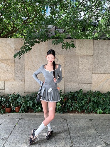 Lace-Panel Gray Cropped T-Shirt with Hoodie | Chic Girl-Style Set | Women's Autumn A-Line Skirt | Casual Two-Piece Outfit