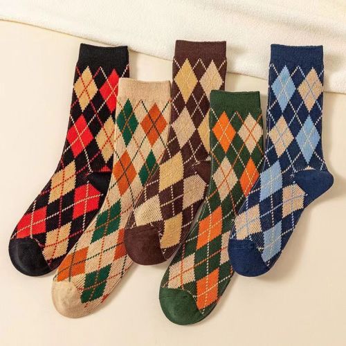 Autumn/Winter Girl's Socks, College Style Retro Literary Medium Calf Socks, Classic Houndstooth Japanese Fashion Versatile Socks