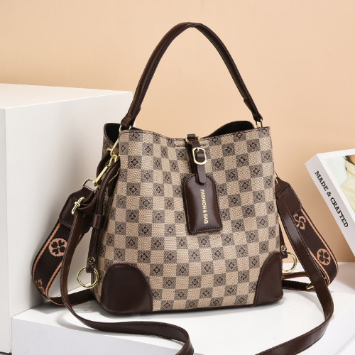Wide shoulder strap bucket bag for women cross-border new light luxury women's bag portable shoulder bag women's high-end fashion crossbody bag trend