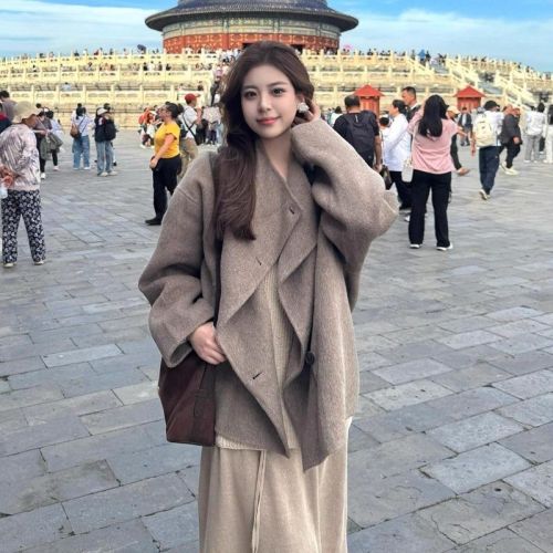 Autumn/Winter 2025 New Women's Wool Coat, Petite Size Woolen Overcoat with High-End Feel, Loose and Lazy Style