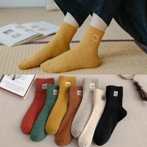 Spring and Autumn Mid-calf Socks for Women Casual Long Breathable Women's Solid Color Cotton Socks Smiley Face Embroidery Zhuji Women's Socks Wholesale